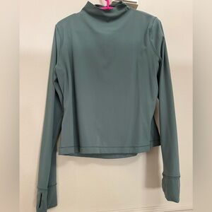 Women's Green Long Sleeve Top